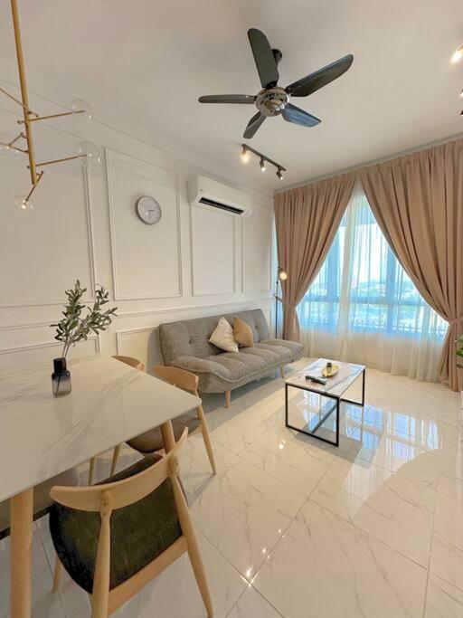 Netflix Two Bedroom Troika Kota Bharu Homestay 118 Exterior foto